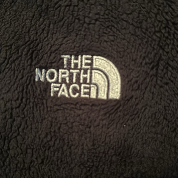 EUC women’s north face osito jacket - Picture 4 of 6